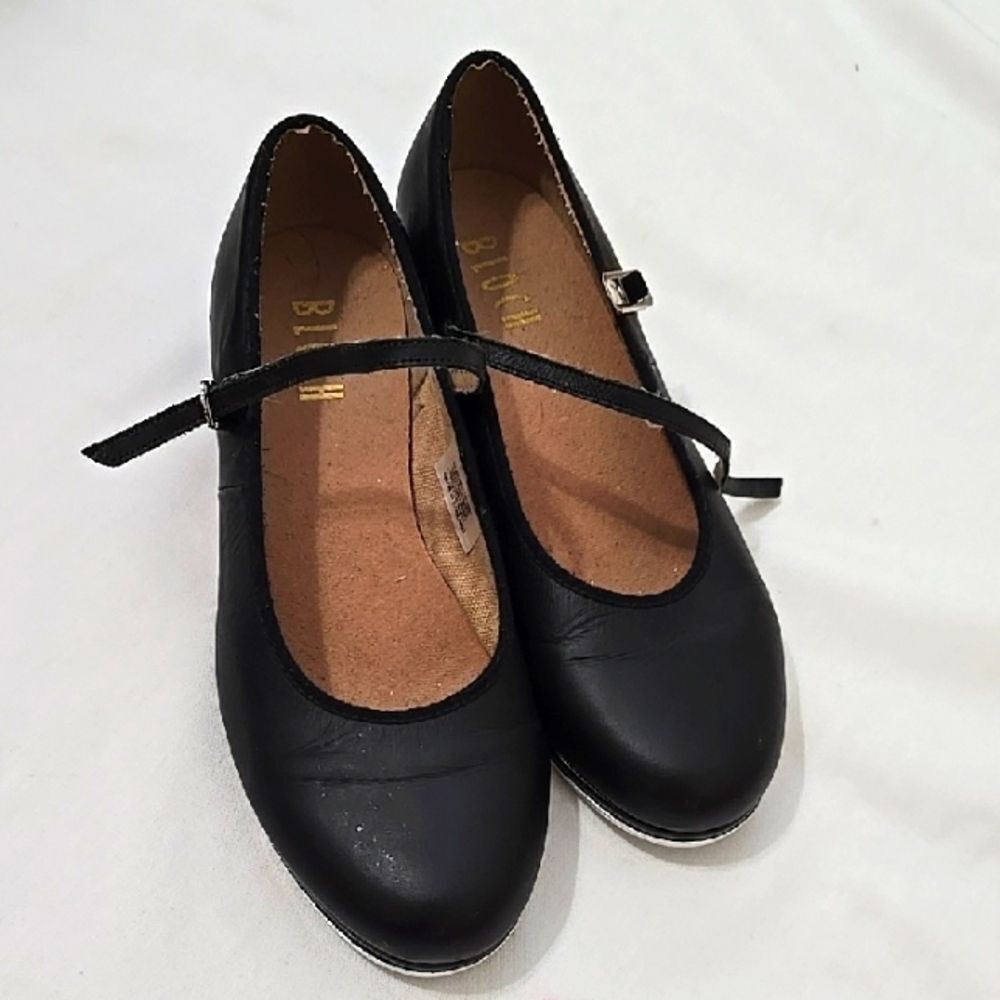Ladie's Bloch Black Ballet Flats Minimalist Design 8